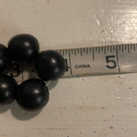 8” 13 large round black beaded adjustable stretch bangle bracelet - Picture 9 of 11